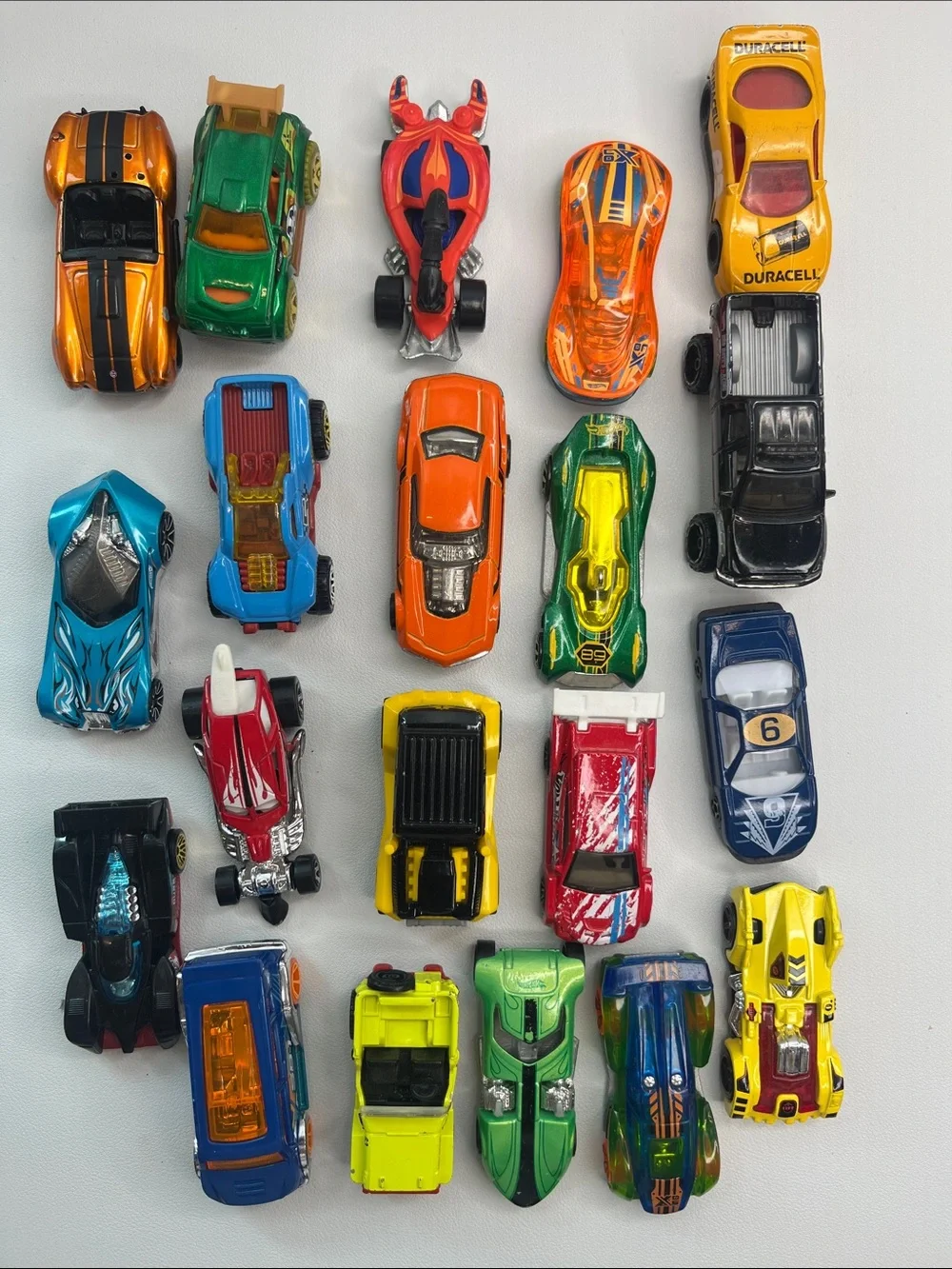 Hot wheels Toy Cars - Green, Orange, Yellow, Blue, Red Set 20